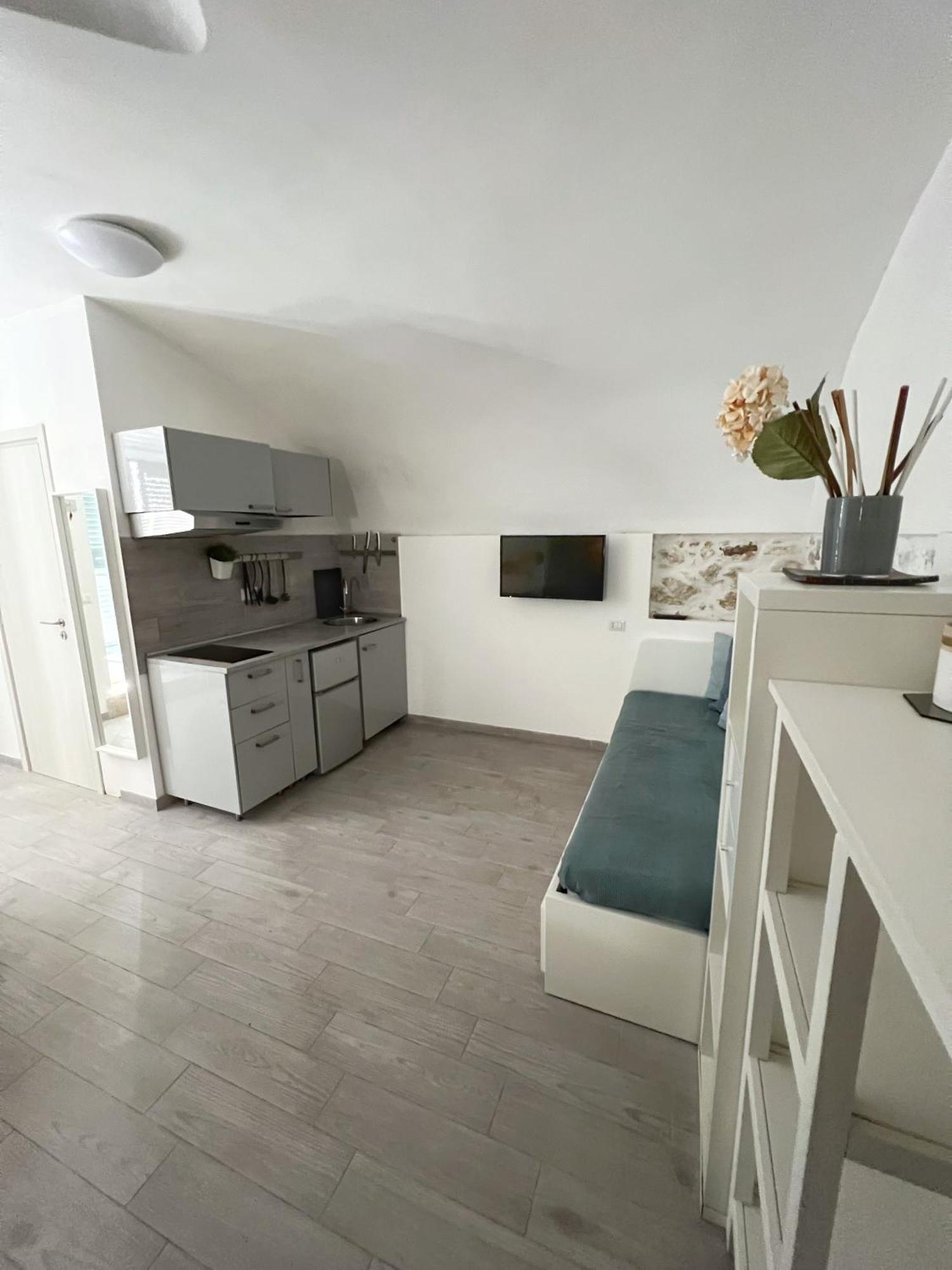 Acquasale Apartment "Altomare" Βιέστε Εξωτερικό φωτογραφία